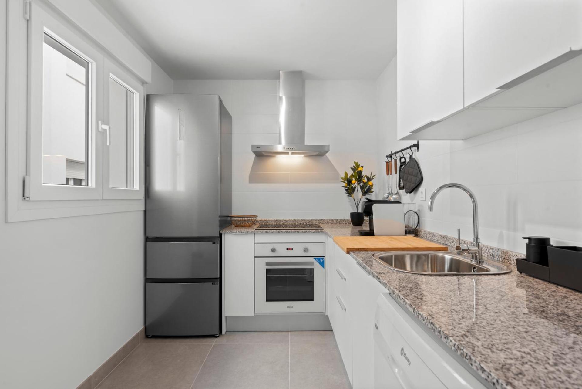Beautiful 2-Bedroom Apartment Near Center And Beach Estepona Ngoại thất bức ảnh